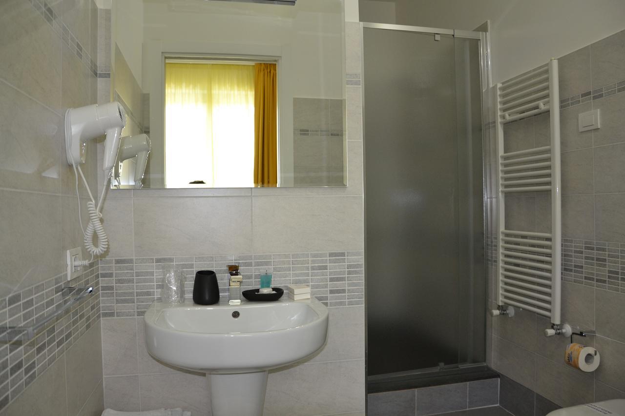 Fly In The World B&B Фиумичино Екстериор снимка