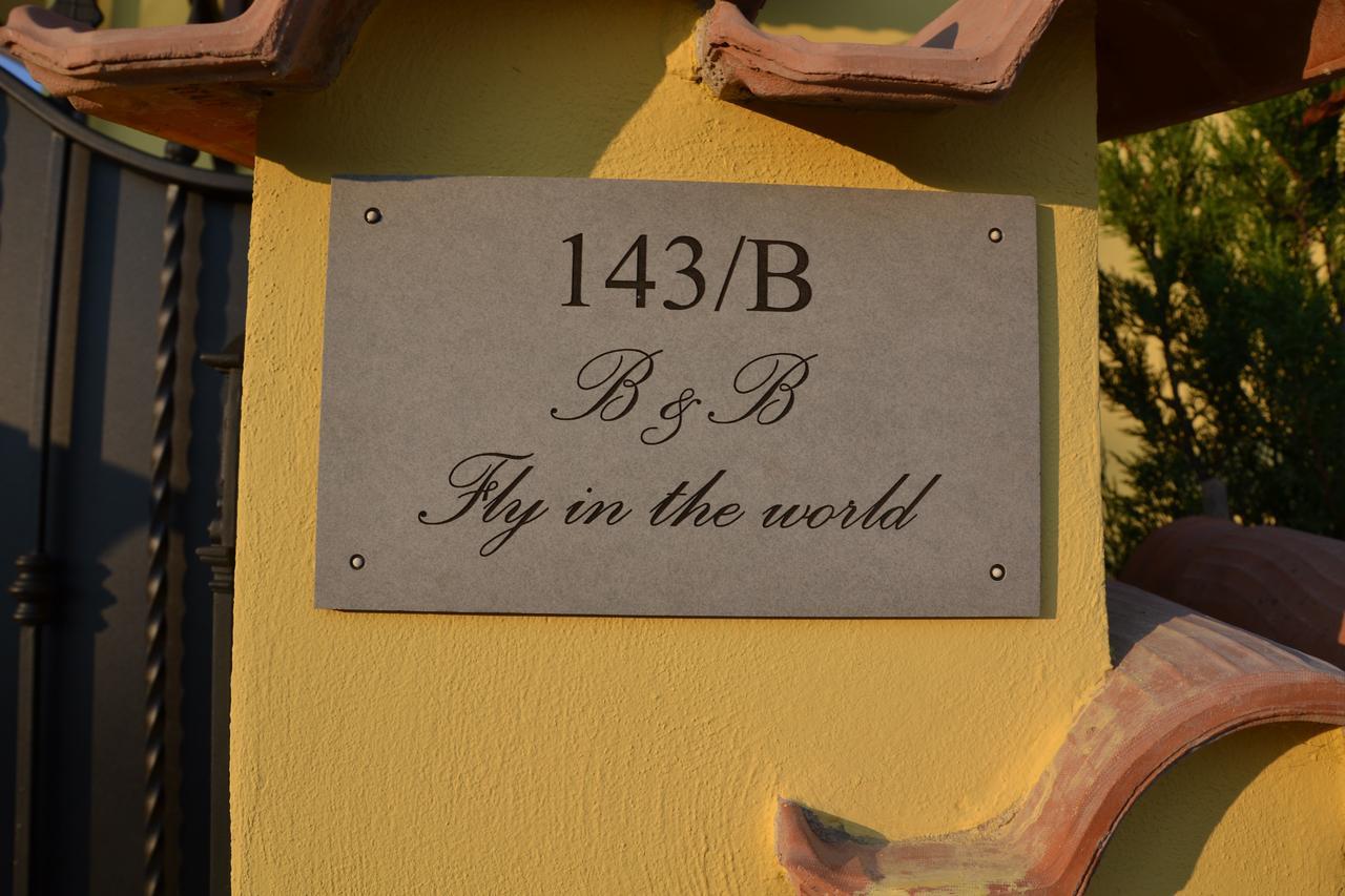 Fly In The World B&B Фиумичино Екстериор снимка