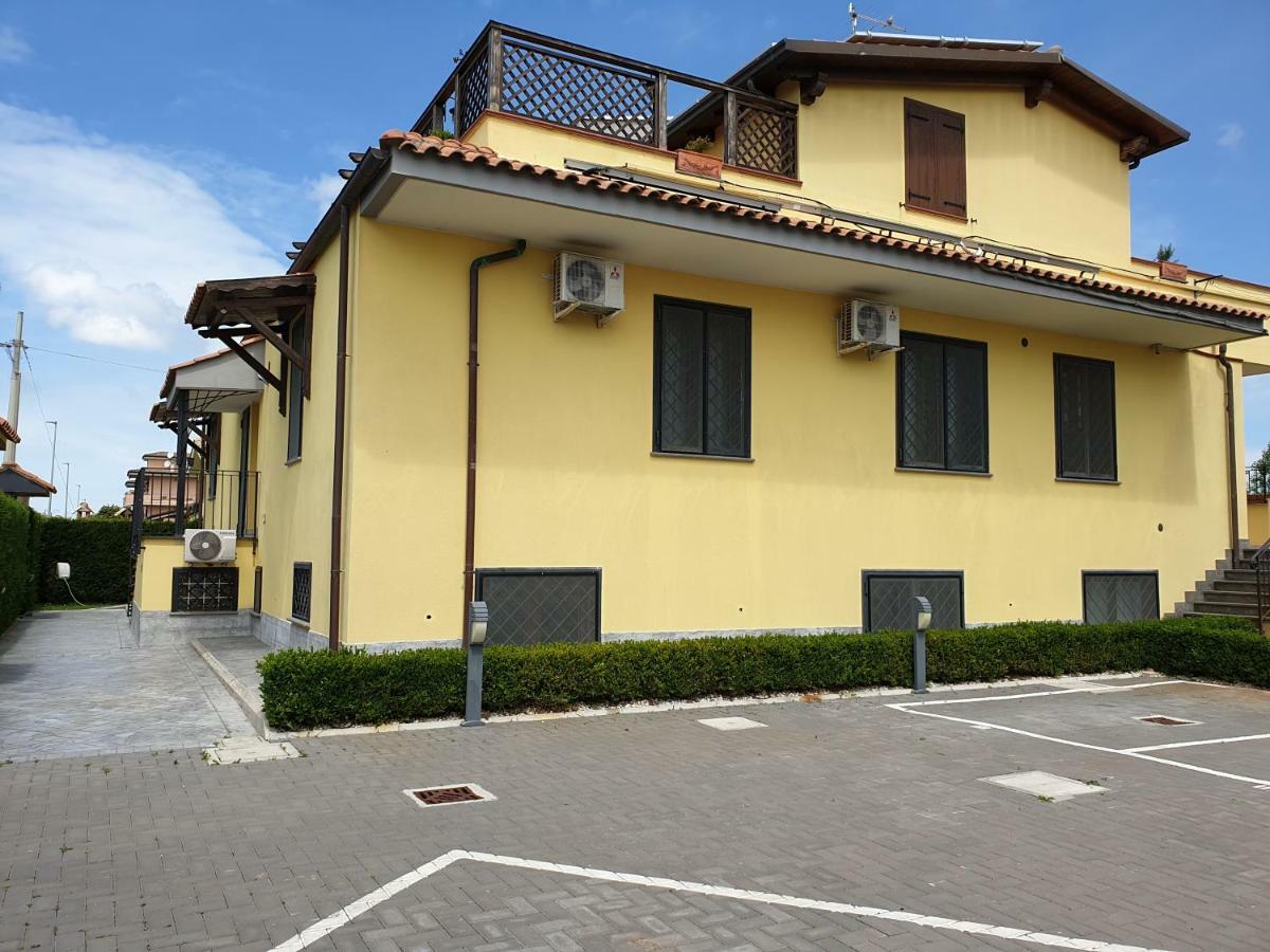 Fly In The World B&B Фиумичино Екстериор снимка