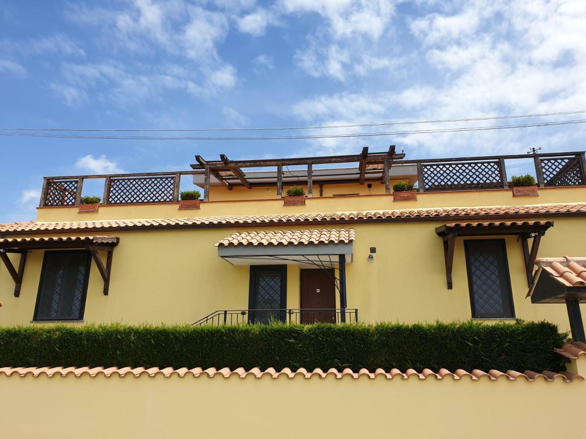 Fly In The World B&B Фиумичино Екстериор снимка